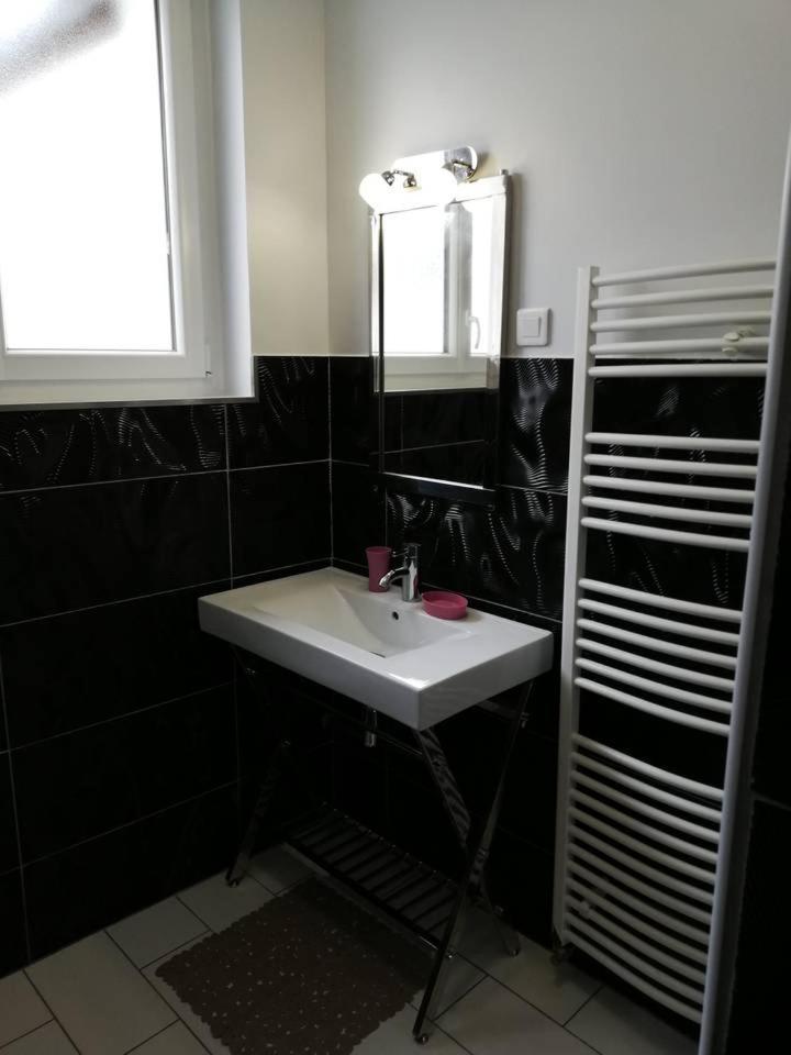 Apartment La Marina 2 *